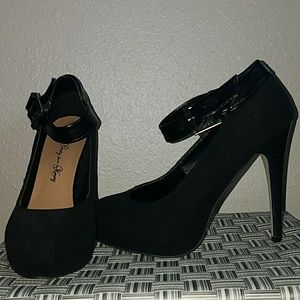 Cute black suede heels